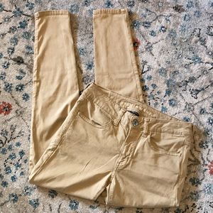 American Eagle super stretch khaki pants